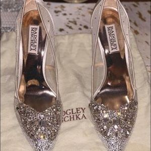 quintana mesh embellished pumps